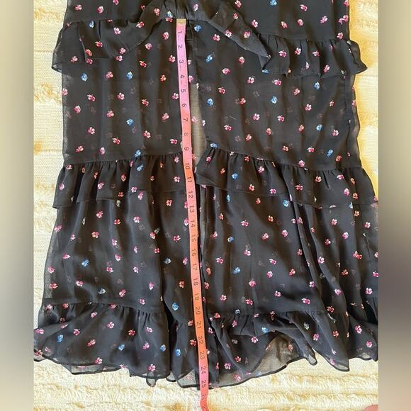 WAYF Cici Bustier Tiered Maxi Dress in Black Ditsy
size medium - Picture 11 of 16